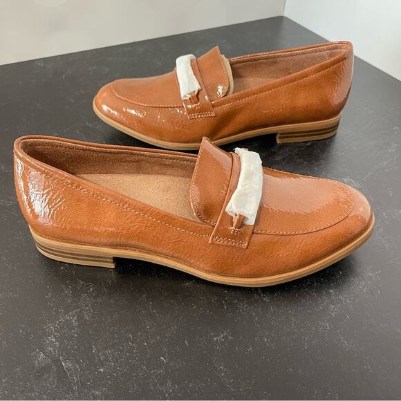 Naturalizer Mariana Chain Link Loafers Women’s Tan Patent Sz 7 - Picture 6 of 9